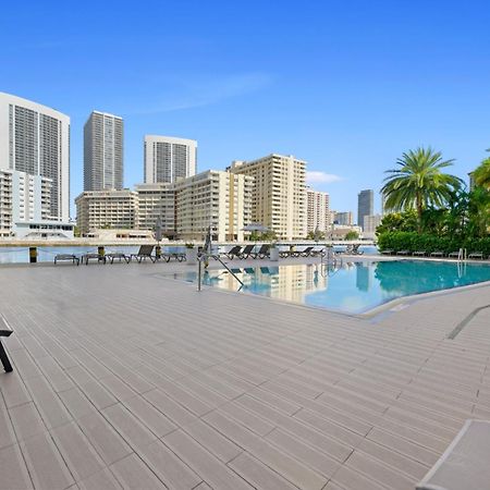 Hallandale Sky Water View Халландейл-Бич Экстерьер фото